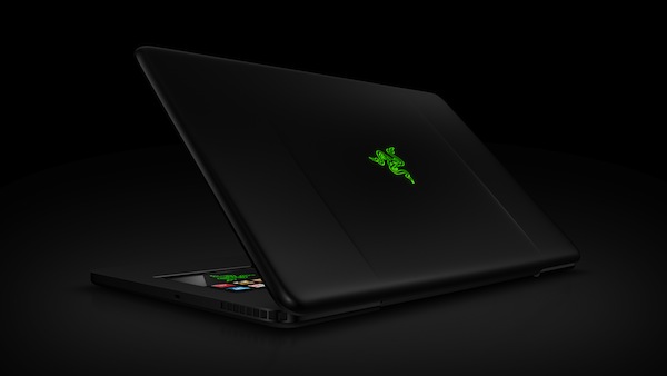 razer_blade_gaming_laptop_04