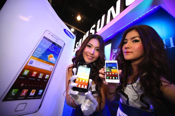 คนไทยใช้โทรมือถือเพิ่มกว่าเท่าตัวทะลุ 66.4 % ผู้หญิงใช้อินเทอร์เน็ตมากกว่าผู้ชาย