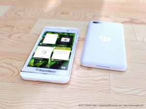 blackberry-10-lseries-leaked-white