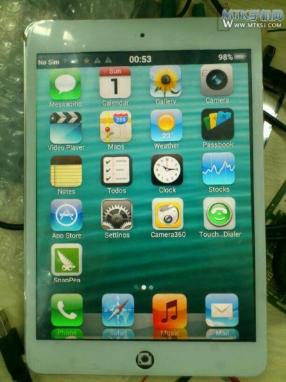 iPad mini โดนโคลนนิ่งซะแล้ว ชมภาพตัวเป็นๆ GooPad mini แท็บเล็ต Android พร้อมอินเตอร์เฟสแบบ iOS