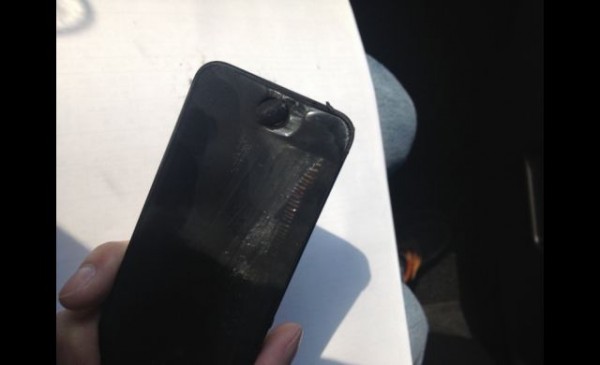 ด่วน!! เกิดเหตุการณ์ iPhone 5 ที่ซื้อมาเพียง 2 เดือนระเบิดในประเทศไทย (ชมคลิป)