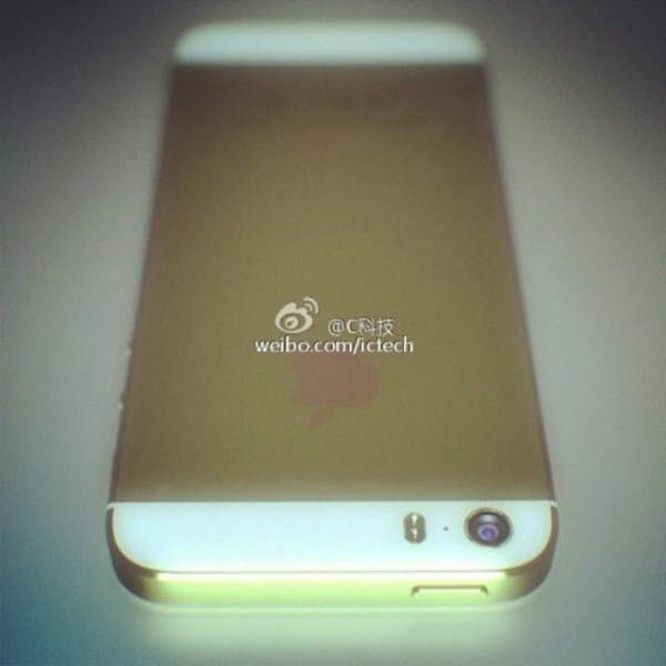 render-white-gold-iphone5S