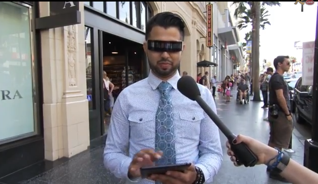 คลิปฮา!! เมื่อดาราตลกชื่อดังนำ iPad mini ไปหลอกว่าเป็น iPhone 5S (ชมคลิป)