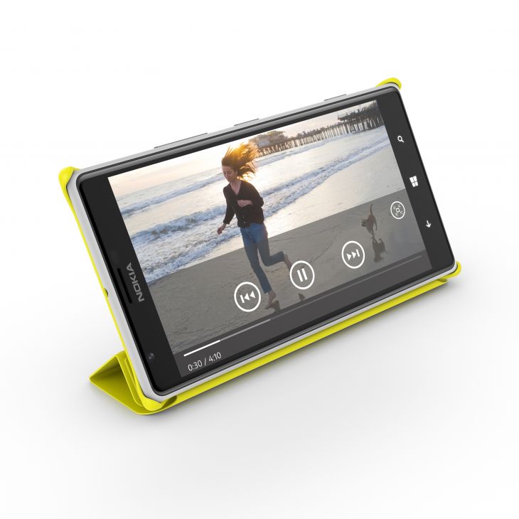 700-nokia_lumia_1520_cover-3