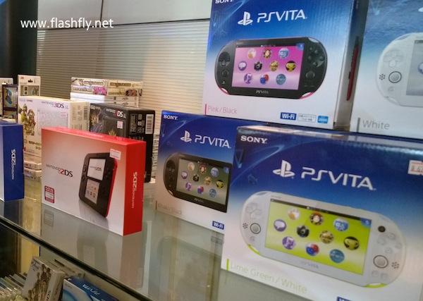 PS Vita รุ่นใหม่ Slim วางจำหน่ายในประเทศไทยแล้วราคา 6,790 บาท