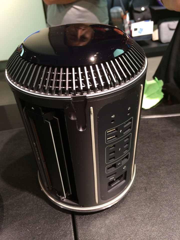 1511207_10152100227754293_783276279_n