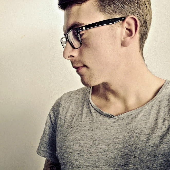 Aroundtheworldin80Lumias