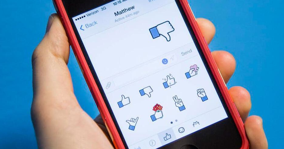 Facebook จัดให้ปุ่ม Dislike ที่หลายคนรอคอย ในรูปแบบสติ๊กเกอร์บน Messenger