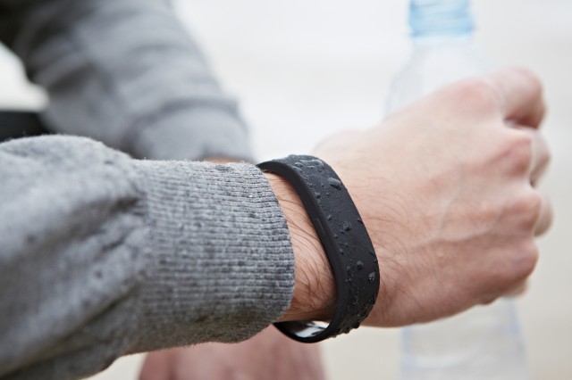 Sony-SmartBand-SWR10_5-640x426