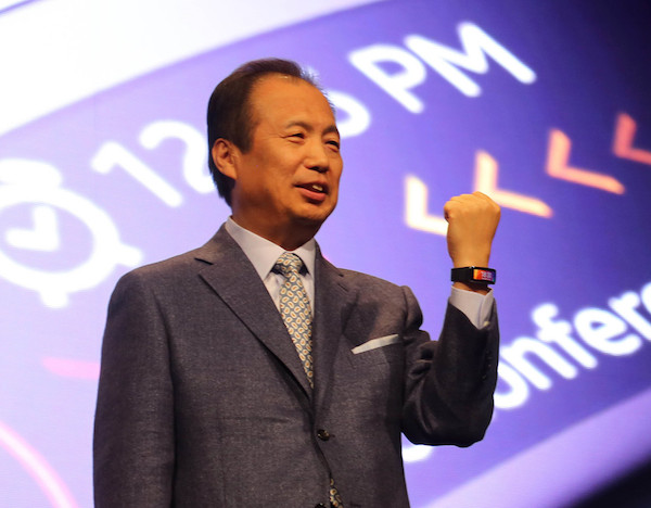 Mr. JK Shin Introduced Gear Fit