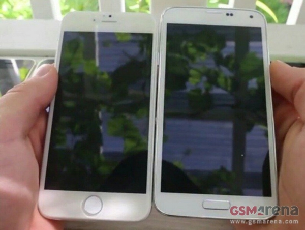 Apple-iPhone-6-sized-up-against-the-Samsung-Galaxy-S5