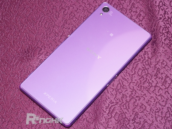 20150122_xperiaz3_purple_handson_05