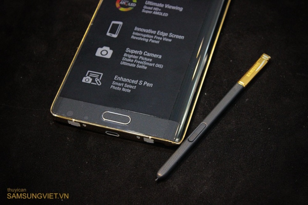 A-closer-look-at-the-gold-version-of-the-Galaxy-Note-Edge-22