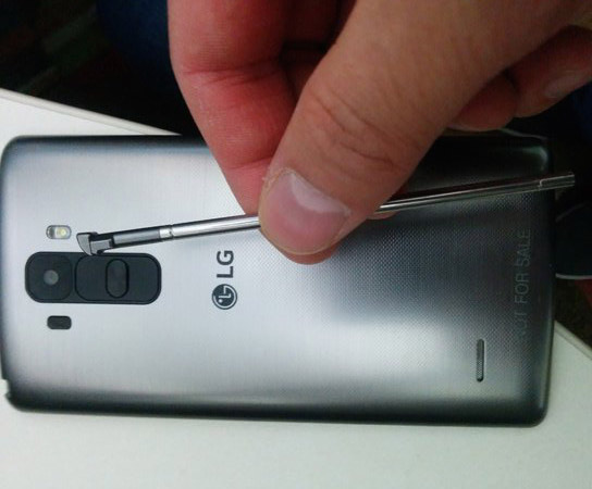 ภาพหลุด LG G4 มาพร้อมปากา Stylus ต่อกร Galaxy Note 4