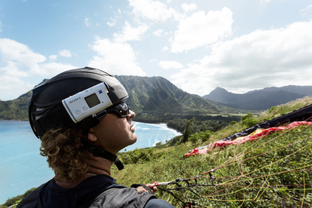 1_fdr-x1000v_blt-uhm1_ww_btl_ooh_web_expjan2017