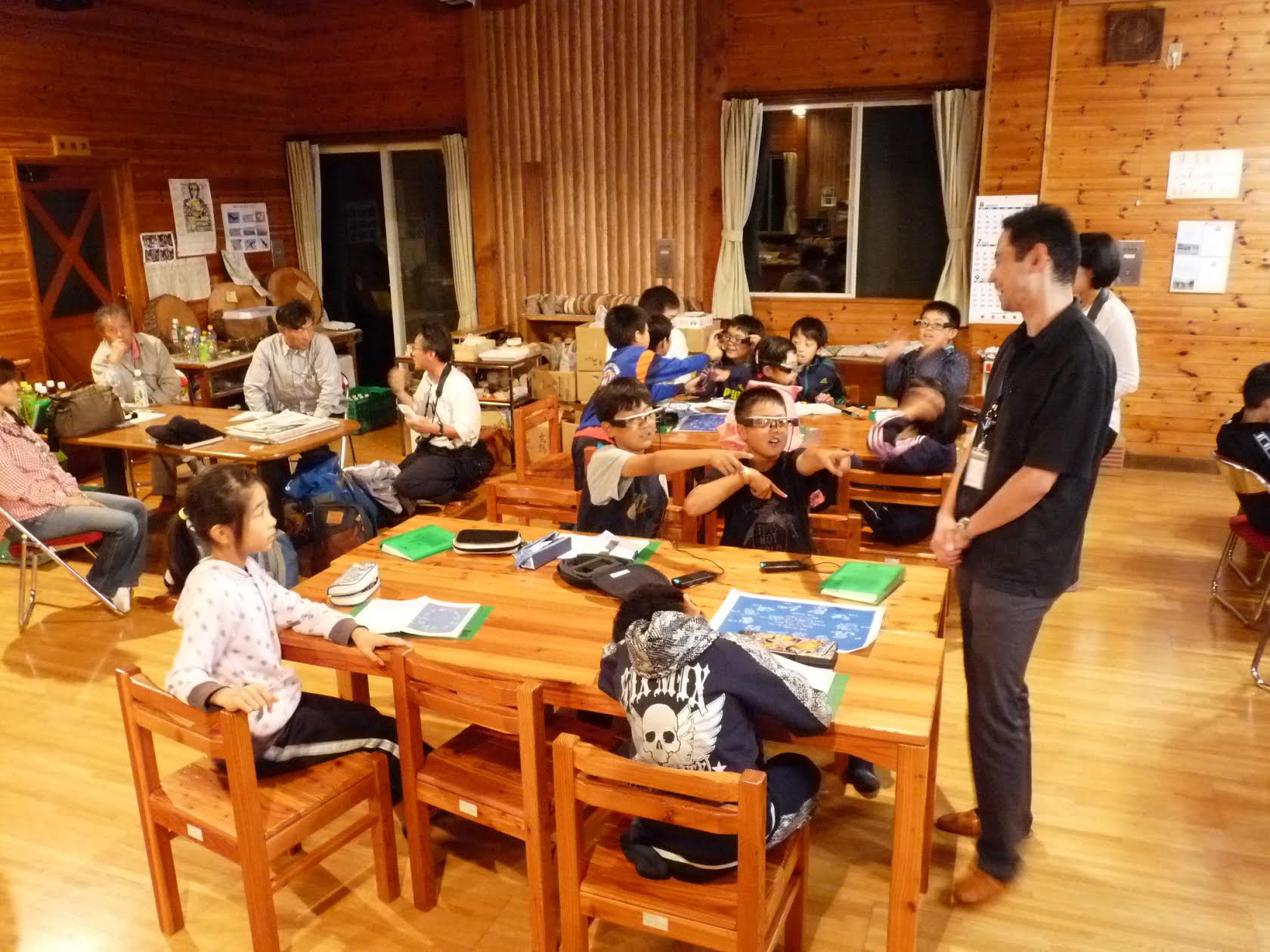 EPSON เปิดโลกจินตนาการด้วยแว่นอัจฉริยะ Moverio BT-200 ให้เห็นท้องฟ้าและหมู่ดาวแบบเวอร์ชวลเรียลลิตี้