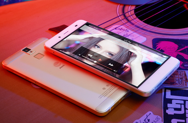 Pepsi-Phone-P1s-2