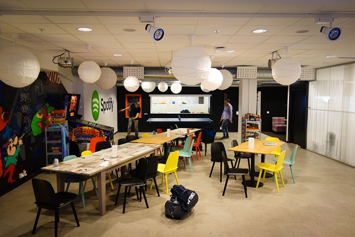 nzuizhfd40djRVnmo16-o