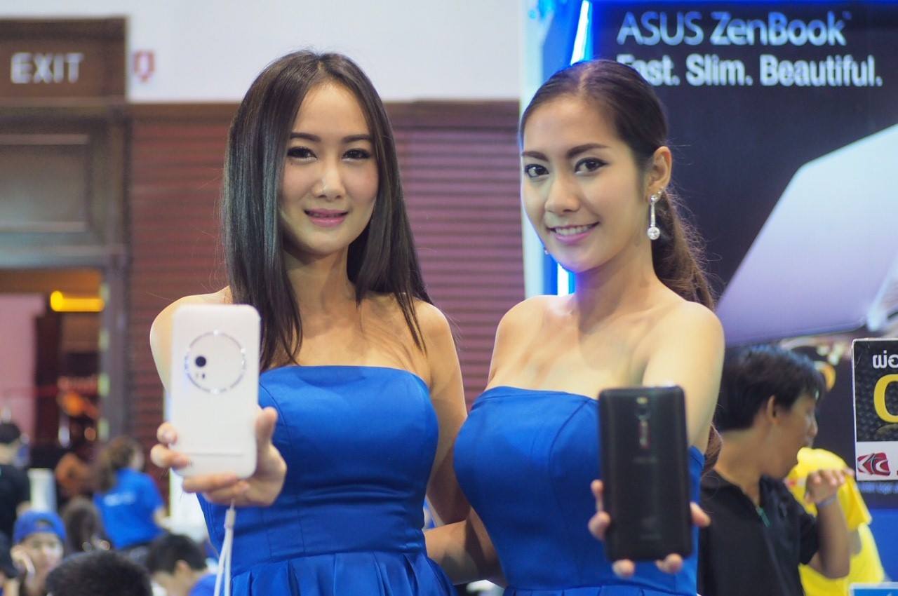 ASUS ลดประชดร้อนกับโปรโมชั่นสุด Cool ในงาน Commart Connect 2016