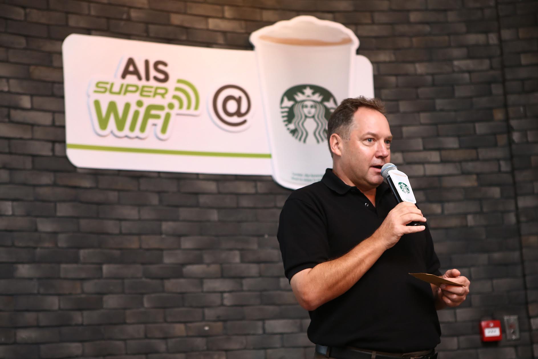 2214a54f-2db2-463a-ad82-6a81cf68dfe0