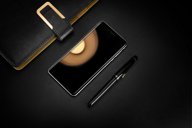 ulefone-future_02-640x427-c