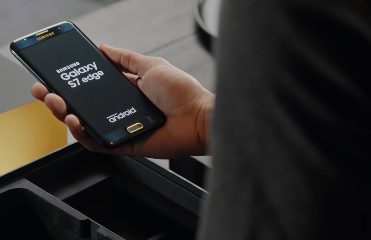 Samsung-Galaxy-S7-Injustice-Edition-image-001