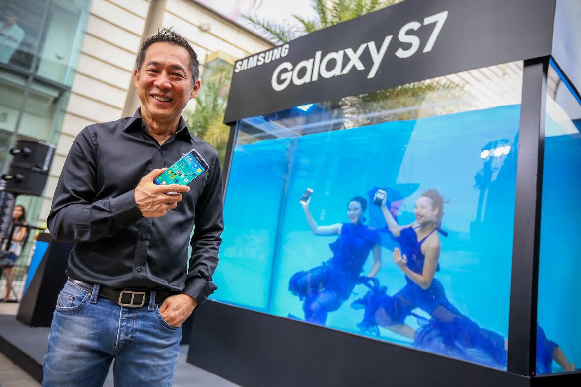 Samsung เนรมิต Galaxy S7 Mermaid Show พิสูจน์ความสามารถของ Galaxy S7 ใช้งานได้แม้อยู่ใต้น้ำ