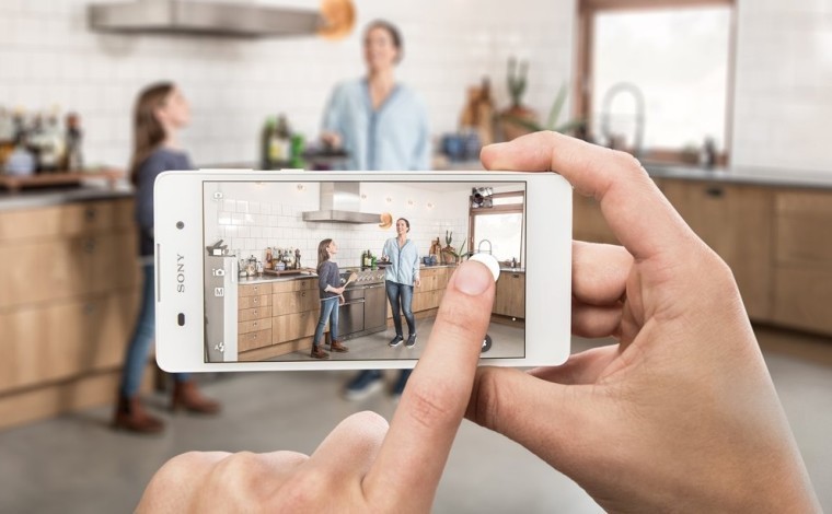 xperia-e5-point-and-shoot-perfection-desktop-0c1e5059756b39b980b98f52b12d2f76_story