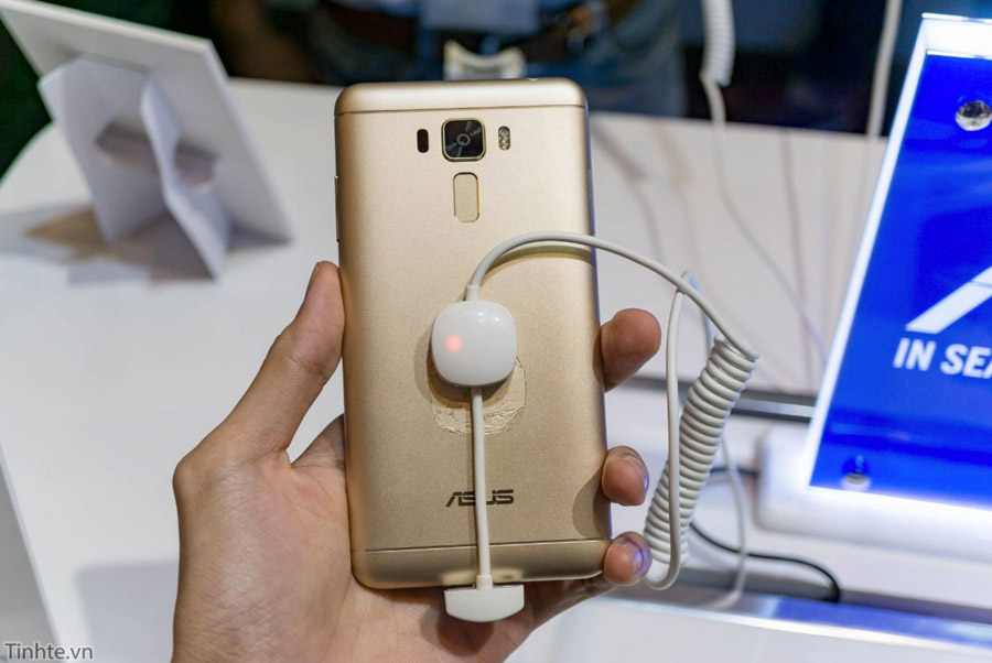 ASUS-ZenFone-3-Laser-01