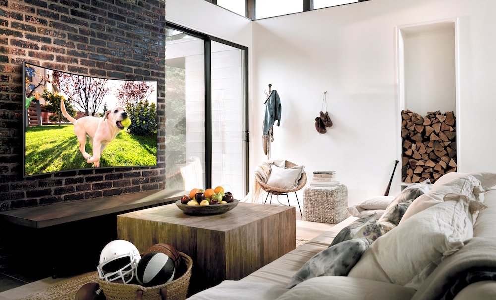 Samsung UHD TV_Lifestyle Shot (3)