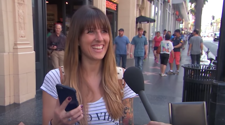 เกรียนสุดๆ!! พิธีกรชื่อดังนำ iPhone เครื่องเก่าไปหลอกว่าเป็น iPhone 7 จะเป็นอย่างไร