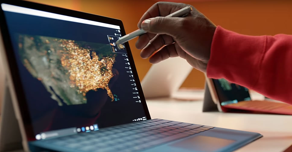 แซวไม่เลิก!! Microsoft ออกโฆษณา Surface Pro 4 ชุดใหม่ ยังคงเหน็บ MacBook Air