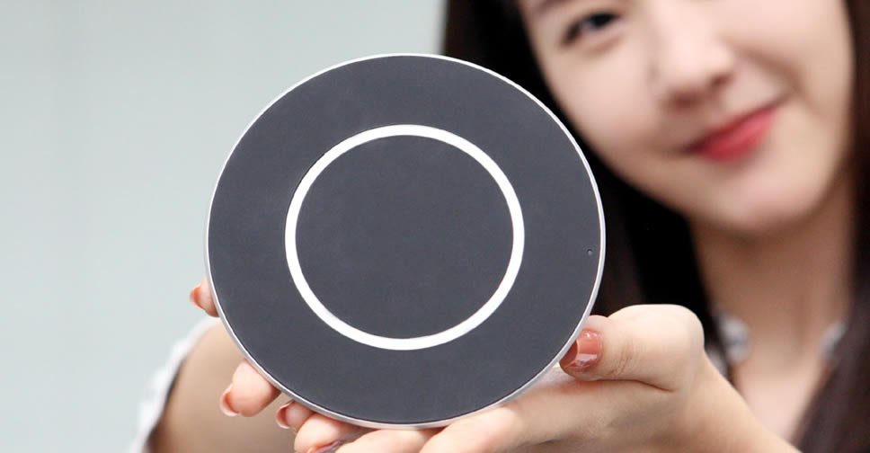 LG-Wireless-Charger-Disc