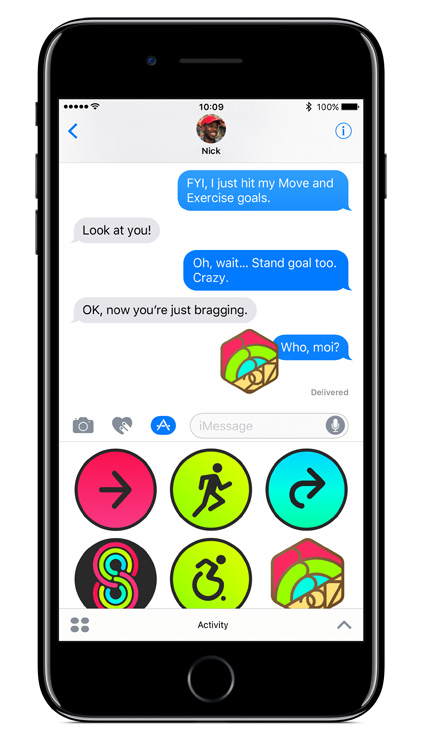 iPhone_RingInTheNewYear_Stickers_UK_PR-Twitter