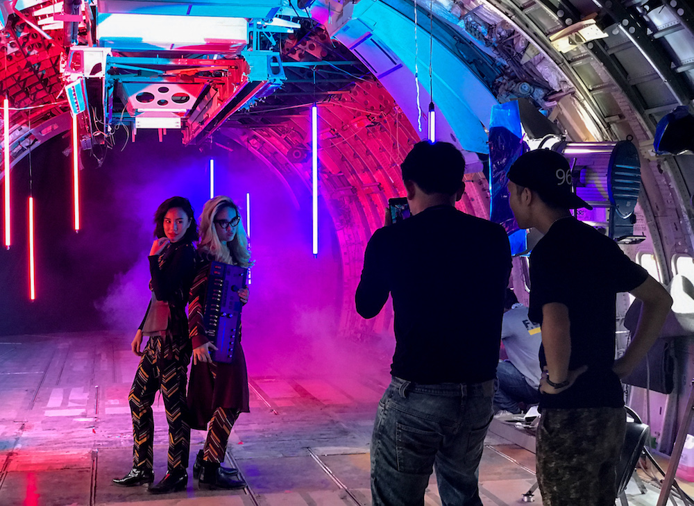 Behind the scene photo_2