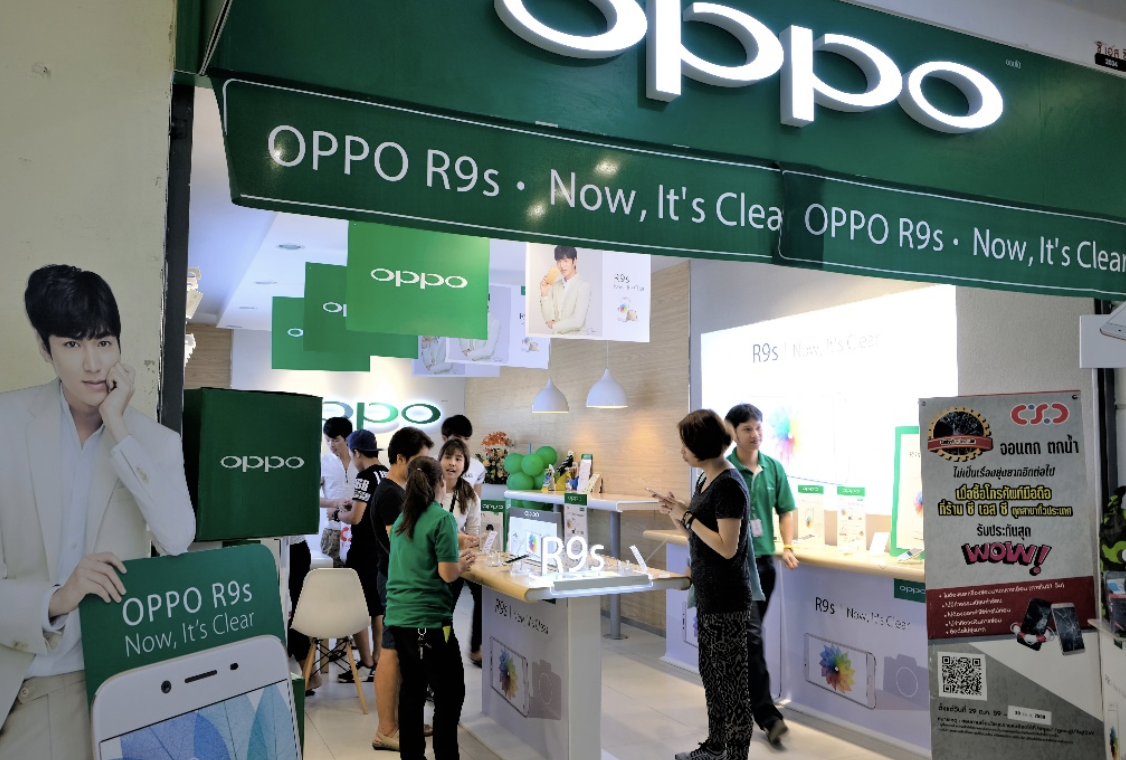 ตลาดมือถือสั่นทะเทือน OPPO R9s ยอดจองถล่มทลาย จัดหนักเซอร์ไพรส์แฟนๆ ผู้โชคดีถึงบ้าน