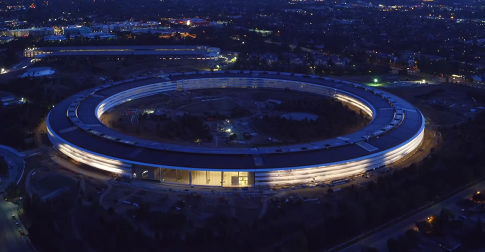 apple-park-night-time