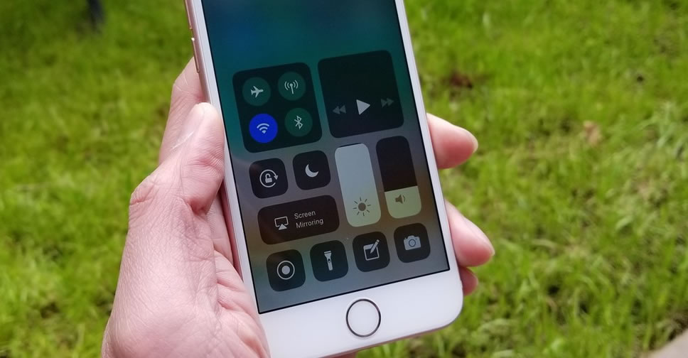 3 ข้อเน้นๆ Control Center ใน iOS 11 ดีไซน์ใหม่ ใช้งานอย่างไร มีอะไรน่าสนใจบ้าง?