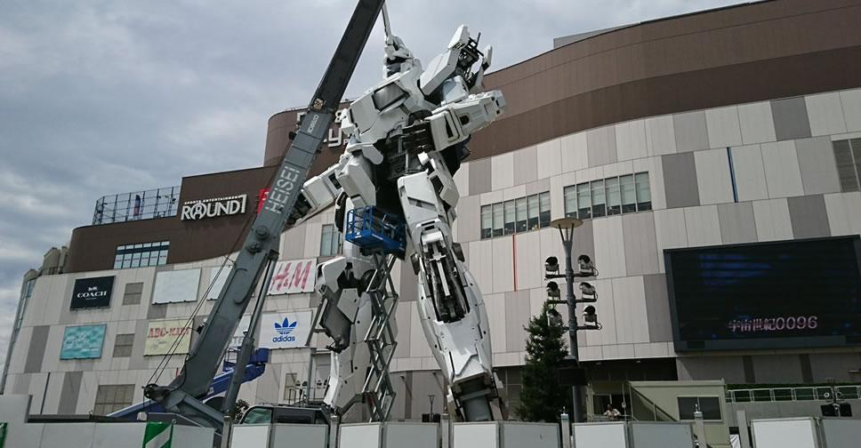 Unicorn-Gundam-DiverCity-Tokyo-Plaza