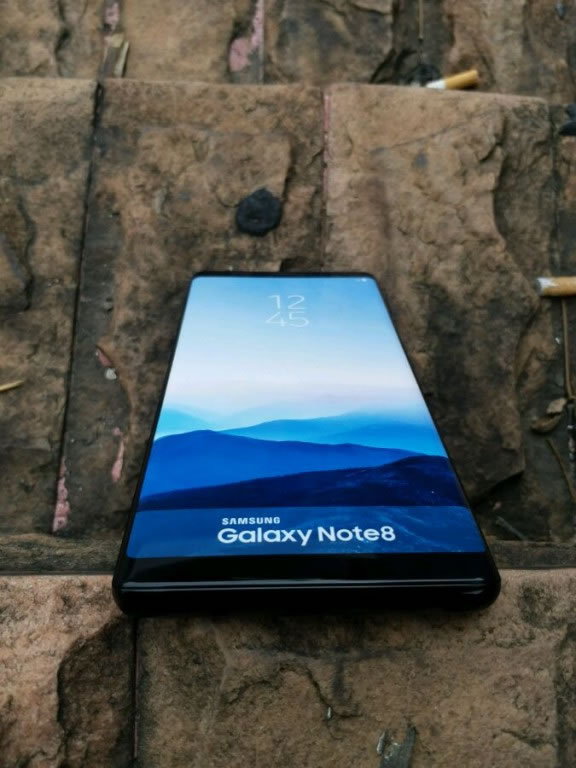 samsung-galaxy-note8-dummy