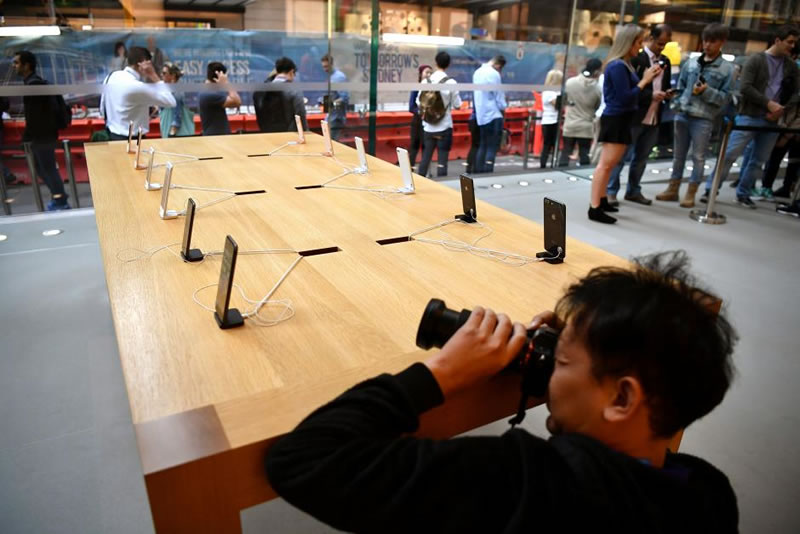 apple-store-sydney-01