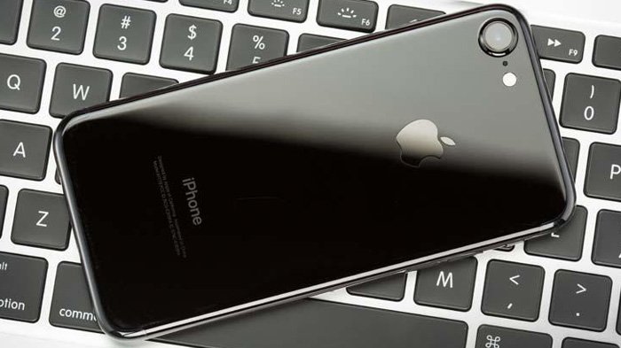 iPhone 7 ขายดีกว่า iPhone 8 ผู้บริโภคกำลังรอตัดสินใจซื้อ iPhone X