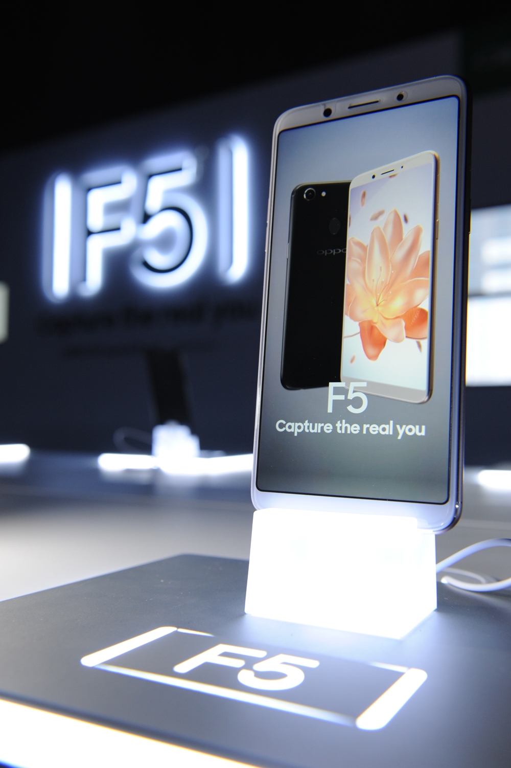 12. OPPO F5