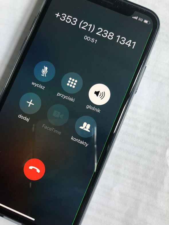 iphone-x-green-line-side