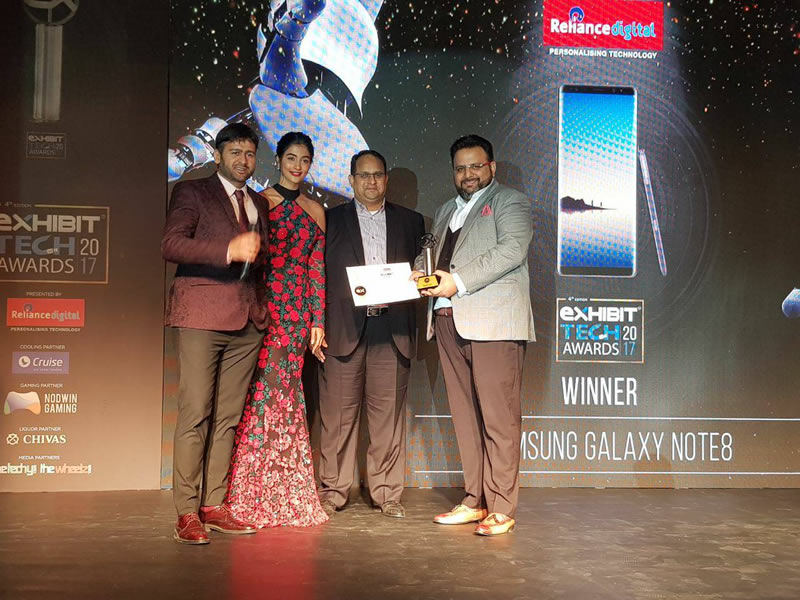 galaxy-note8-Exhibit-Tech-Awards-2017