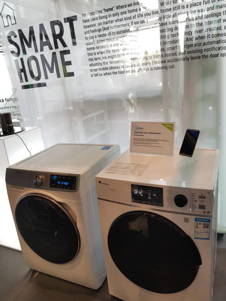 AIS ย้ำวิสัยทัศน์ยกระดับสู่ไทยแลนด์ 4.0 ประกาศเปิดตัว 3 แพลตฟอร์ม IoT, VDO,VR เปิดโอกาสใหม่ในการขายคอนเทนต์ของศิลปินไทย สร้าง IoT Ecosystem หนุนอุตสาหกรรมดิจิทัล