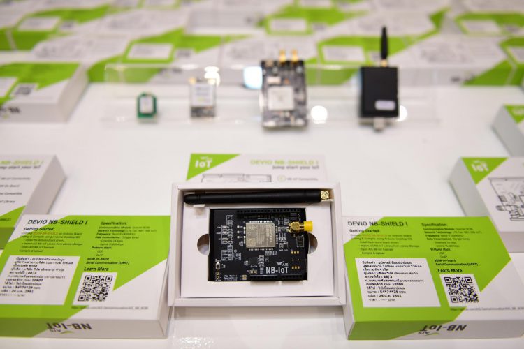 AIS ย้ำวิสัยทัศน์ยกระดับสู่ไทยแลนด์ 4.0 ประกาศเปิดตัว 3 แพลตฟอร์ม IoT, VDO,VR เปิดโอกาสใหม่ในการขายคอนเทนต์ของศิลปินไทย สร้าง IoT Ecosystem หนุนอุตสาหกรรมดิจิทัล