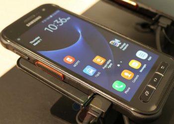 เผยโฉม Samsung SM-G888 สมาร์ทโฟนรุ่นใหม่ เน้นความทนทาน รองรับฟีเจอร์ Push-to-talk