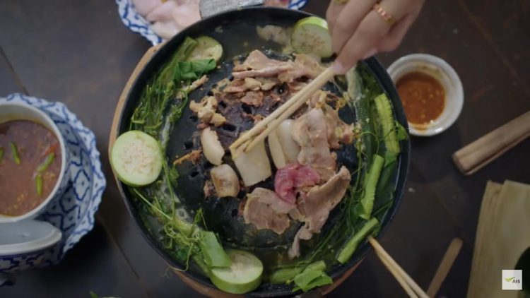 AIS ดึงแม่หญิงเบลล่า ราณี-การะเกดแห่งบุพเพสันนิวาสเป็นพรีเซ็นเตอร์ รับยอดชม AIS PLAY พุ่งกว่า 3 เท่า