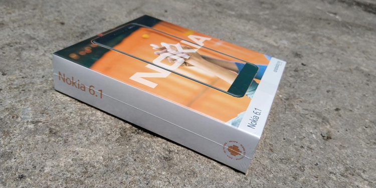 New Nokia 6 รุ่น Limited Edition สีน้ำเงินตัดกับทองคำ (Rom 64 Ram 4 DDR4X) วางจำหน่ายในประเทศไทยแล้ว ราคา 9,990 บาท